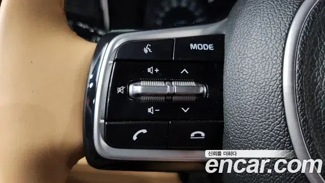 Kia Sorento 2020 — Фото 17/20