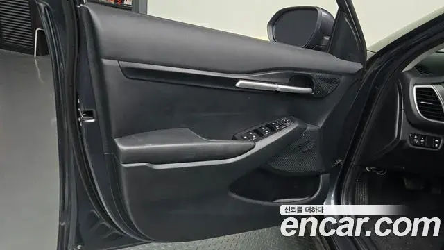 Kia Seltos 2021 — Şəkil 17/31