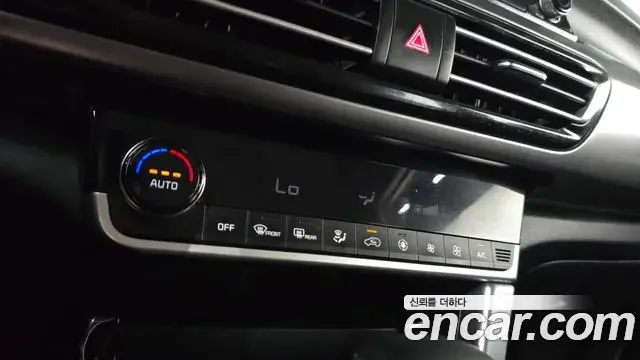 Kia Seltos 2021 — Şəkil 19/31