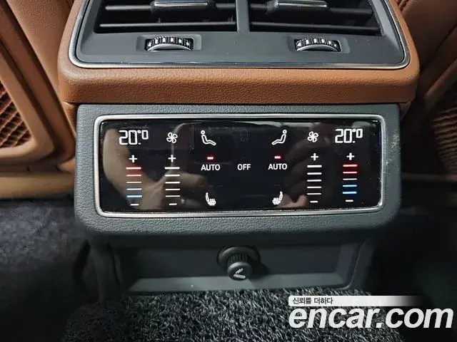 Audi A6 2021 — Фото 13/19