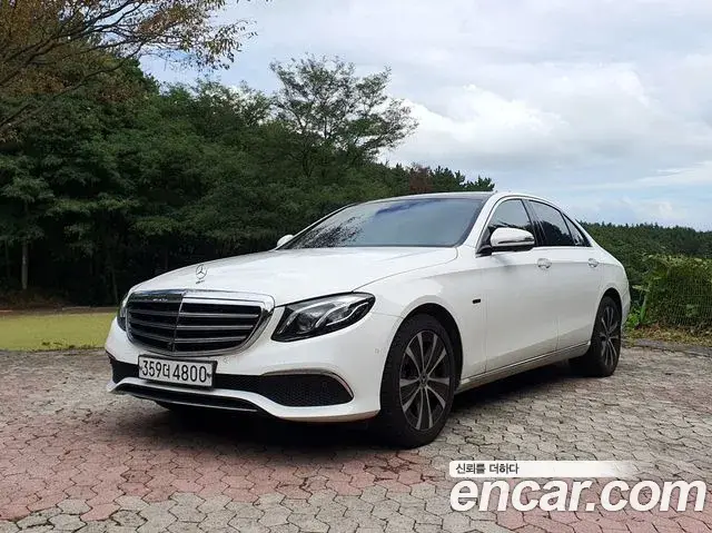 Mercedes-Benz E-Class 2019 — Фото 1/17