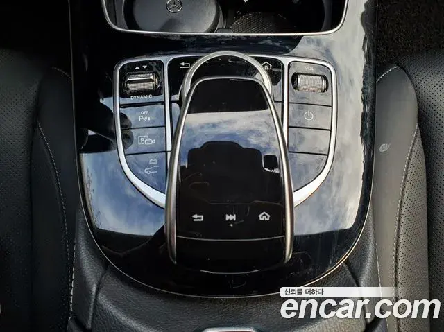 Mercedes-Benz E-Class 2019 — Фото 11/17