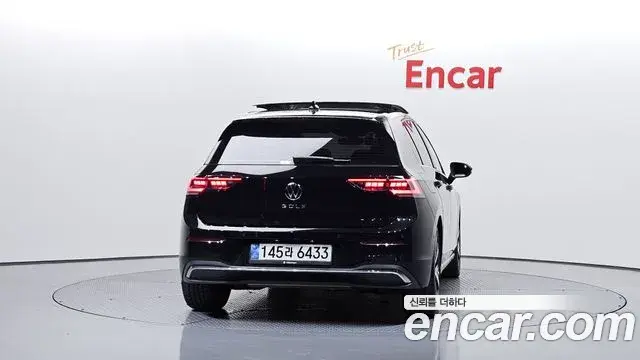 Volkswagen Golf 2026 — Şəkil 7/33