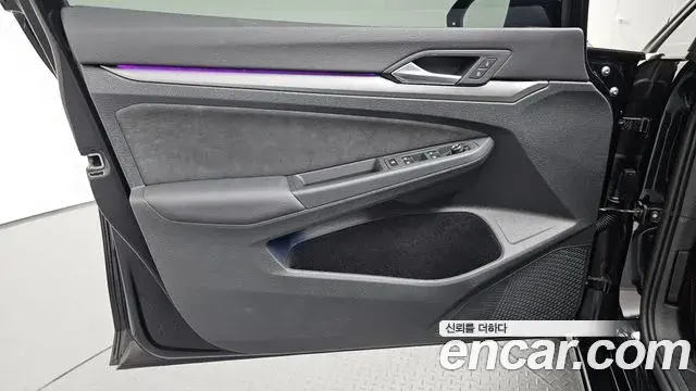 Volkswagen Golf 2026 — Şəkil 18/33