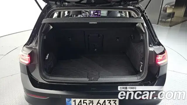 Volkswagen Golf 2026 — Şəkil 29/33