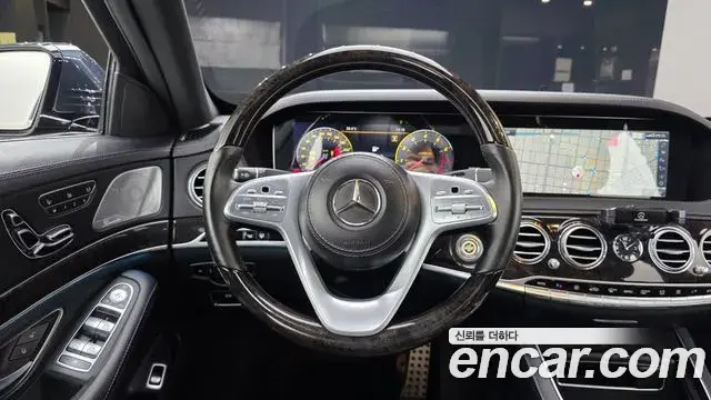 Mercedes-Benz S-Class 2018 — Photo 14/20