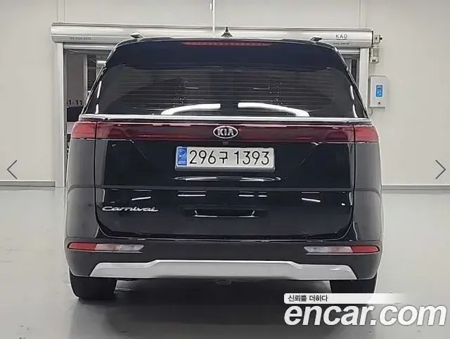 Kia Carnival 2021 — Фото 4/20