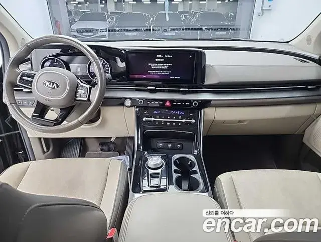Kia Carnival 2021 — Фото 7/20