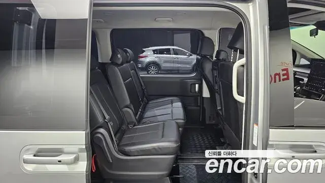 Hyundai Staria 2022 — ფოტო 12/20