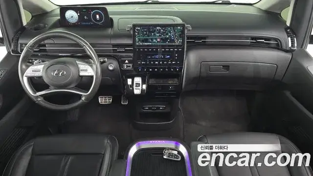 Hyundai Staria 2021 — Photo 7/20