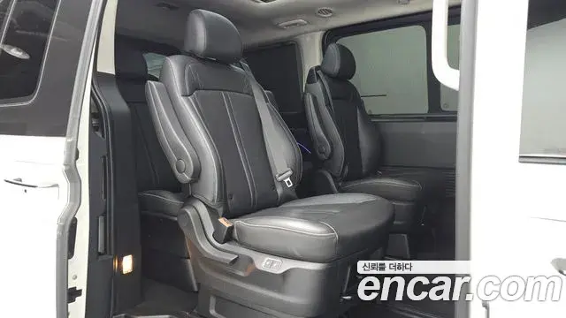 Hyundai Staria 2021 — Photo 12/20