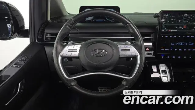 Hyundai Staria 2021 — Photo 13/20