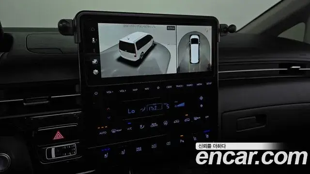 Hyundai Staria 2021 — Photo 15/20