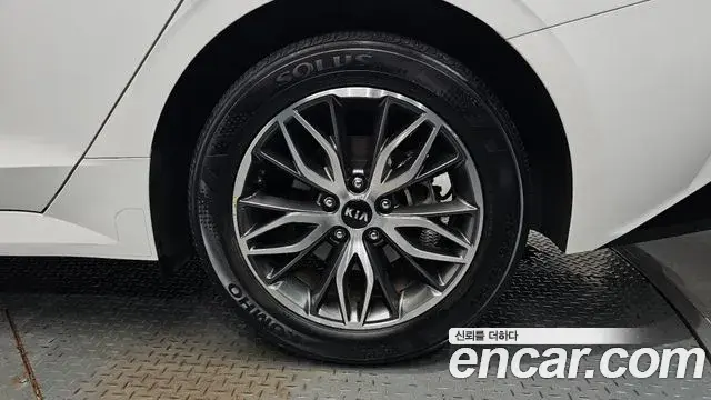 Kia K5 2020 — Photo 26/31