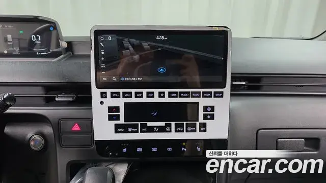 Hyundai Staria 2025 — Фото 13/20