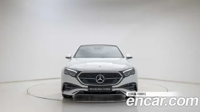 Mercedes-Benz E-Class 2026 — Photo 2/20