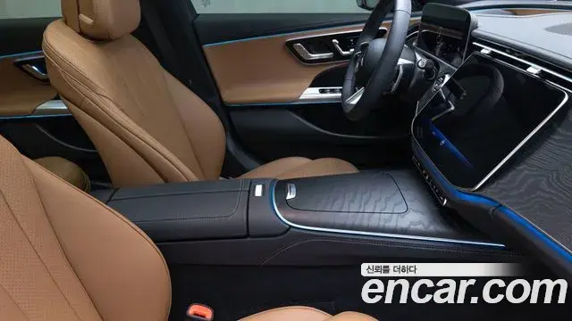 Mercedes-Benz E-Class 2026 — Photo 8/20
