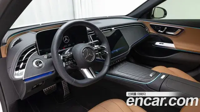 Mercedes-Benz E-Class 2026 — Photo 13/20