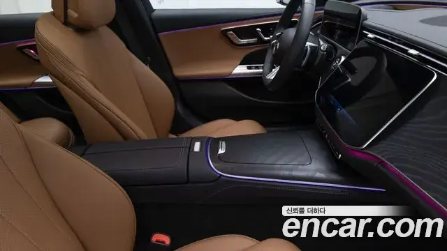 Mercedes-Benz E-Class 2026 — Photo 7/20