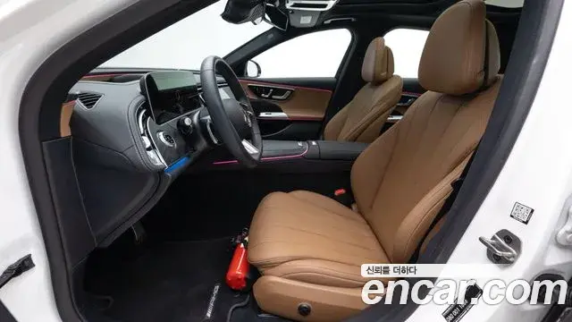 Mercedes-Benz E-Class 2026 — Photo 14/20