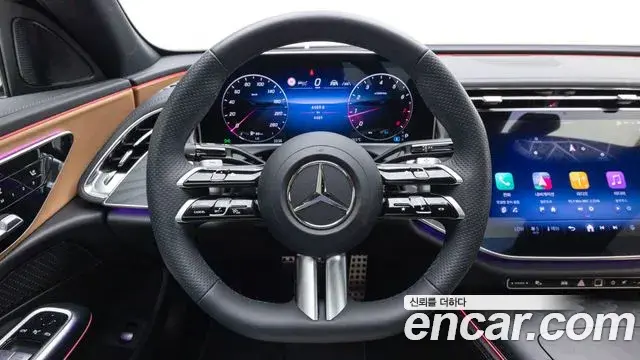 Mercedes-Benz E-Class 2026 — Photo 20/20