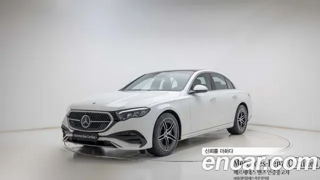 Mercedes-Benz E-Class 2025 — Фото 18/18