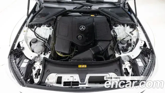 Mercedes-Benz E-Class 2025 — Фото 5/18