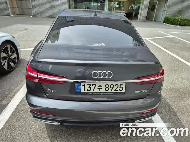 Audi A6 2023 — Фото 1/20