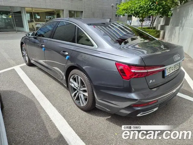 Audi A6 2023 — Фото 18/20