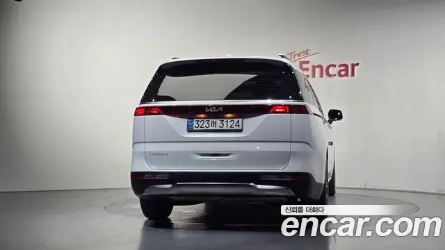 Kia Carnival 2022 — Фото 4/20