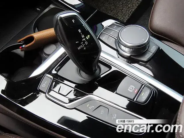 BMW X4 2021 — Фото 12/20