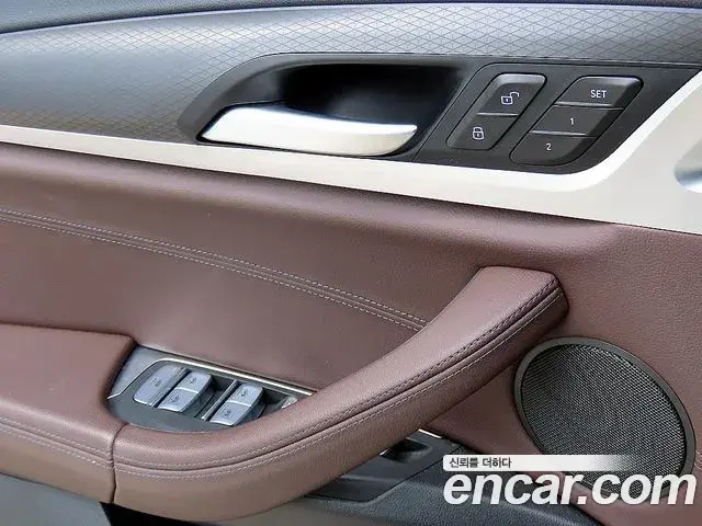 BMW X4 2021 — Фото 13/20