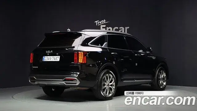 Kia Sorento 2023 — Фото 2/20
