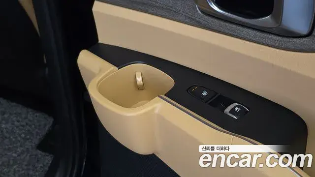Kia Sorento 2023 — Фото 19/20