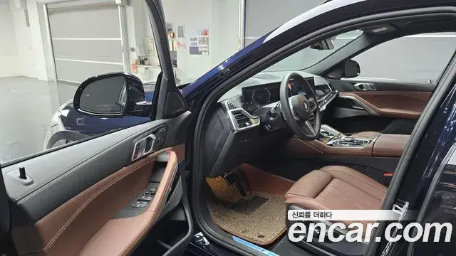 BMW X6 2025 — Photo 10/20
