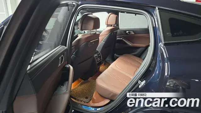 BMW X6 2025 — Photo 11/20