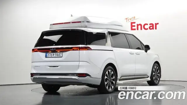 Kia Carnival 2022 — Фото 2/20
