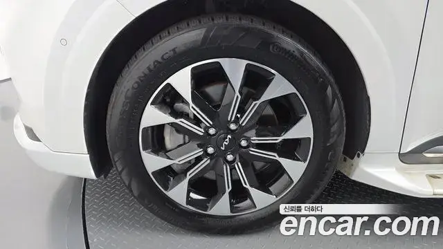 Kia Carnival 2022 — Фото 5/20