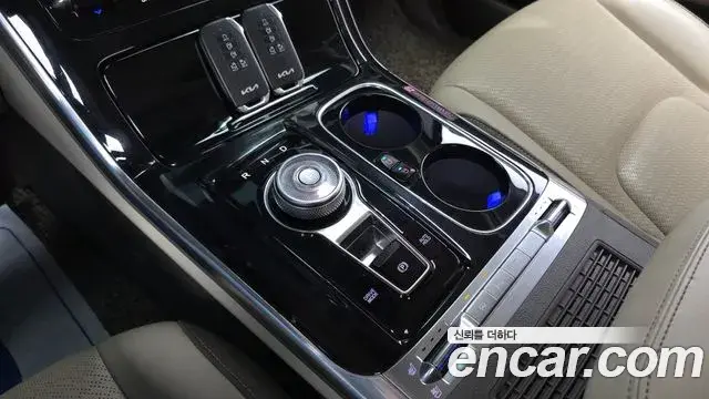Kia Carnival 2022 — Фото 9/20