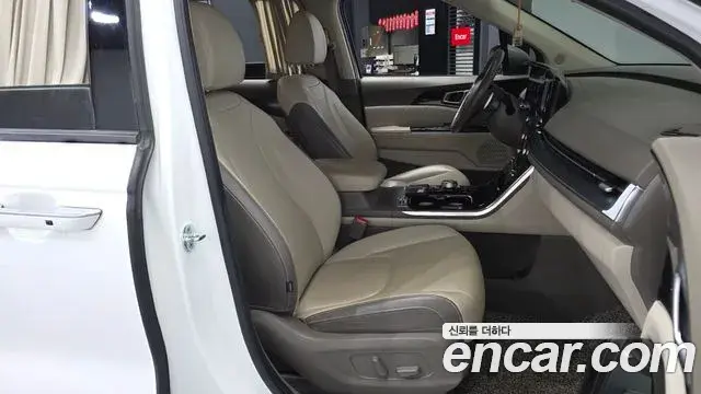 Kia Carnival 2022 — Фото 11/20