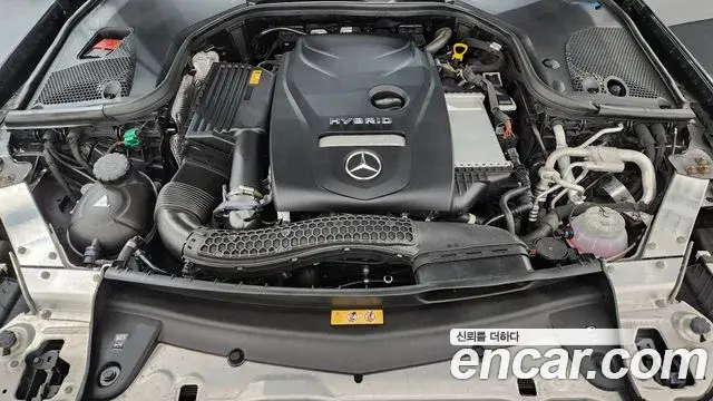 Mercedes-Benz E-Class 2021 — Фото 6/20