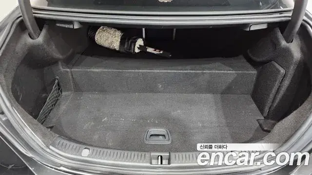 Mercedes-Benz E-Class 2021 — Фото 20/20