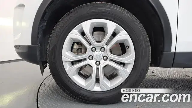 Land Rover Discovery Sport 2020 — Photo 12/20