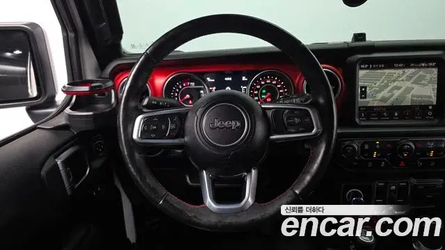 Jeep Wrangler 2020 — Фото 13/20