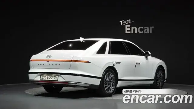 Hyundai Grandeur 2022 — Фото 2/20