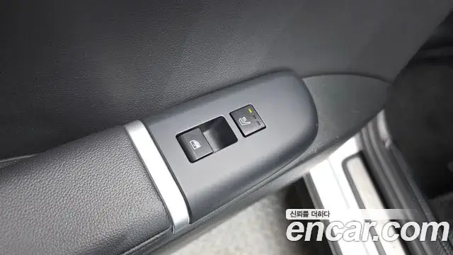 Hyundai Grandeur 2022 — Фото 19/20