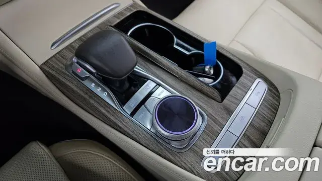 Kia The K9 2022 — Photo 9/20
