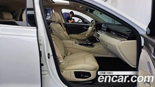 Kia The K9 2022 — Photo 11/20