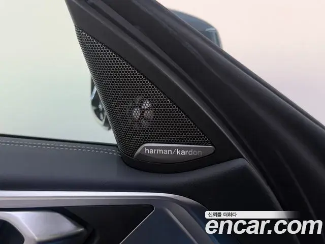 BMW 4 Series 2025 — Фото 14/19
