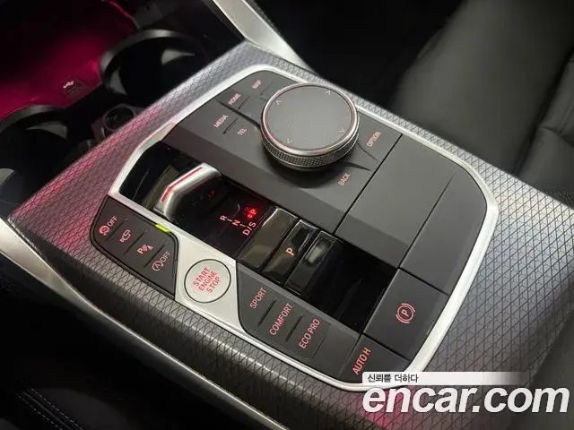 BMW 4 Series 2025 — Фото 17/19